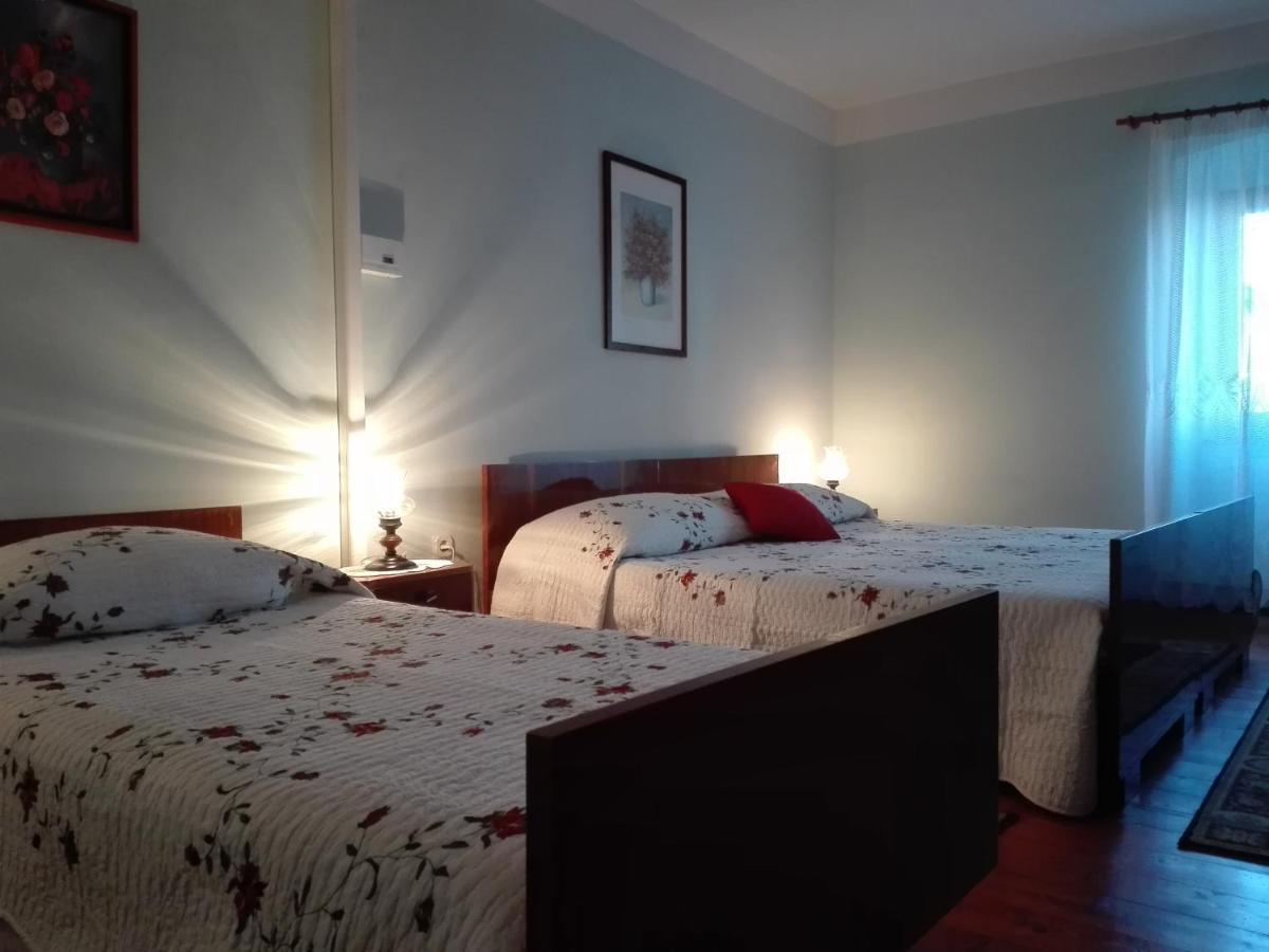 Apartments Lazzarini Battiala Nedescina ภายนอก รูปภาพ